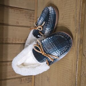 Sonoma Green White Plaid Slippers Womens Size Medium 7-8 New with Tags